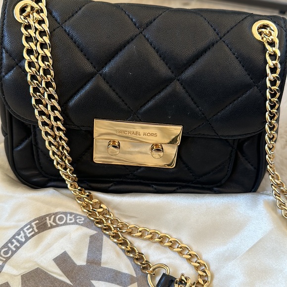 MICHAEL KORS SHOULDER/ CROSSBODY BLACK BAG - Picture 2 of 8